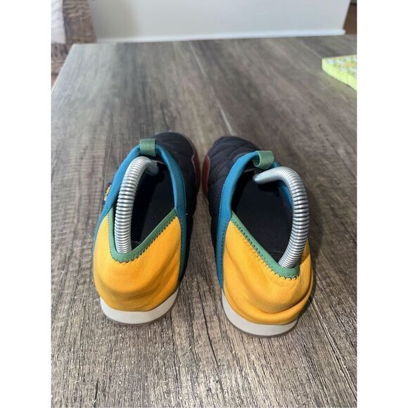 Teva ReEmber Slip-On Size 4 Youth - Picture 3 of 8